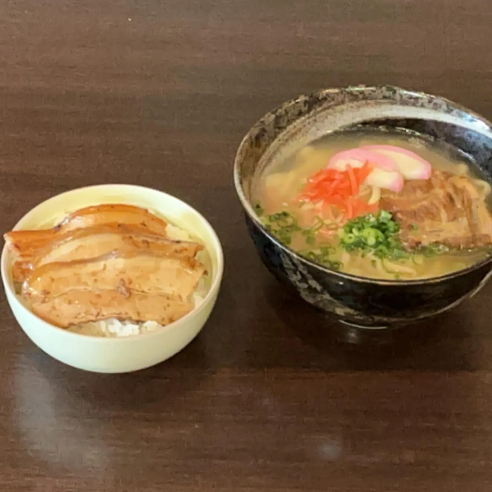 寒い日は沖縄そばで温まるのはいかがでしょう？